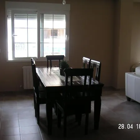 Room In Guest Room - Quiet Single Room In Valencia, With Large Terrace For Pets Penzion *